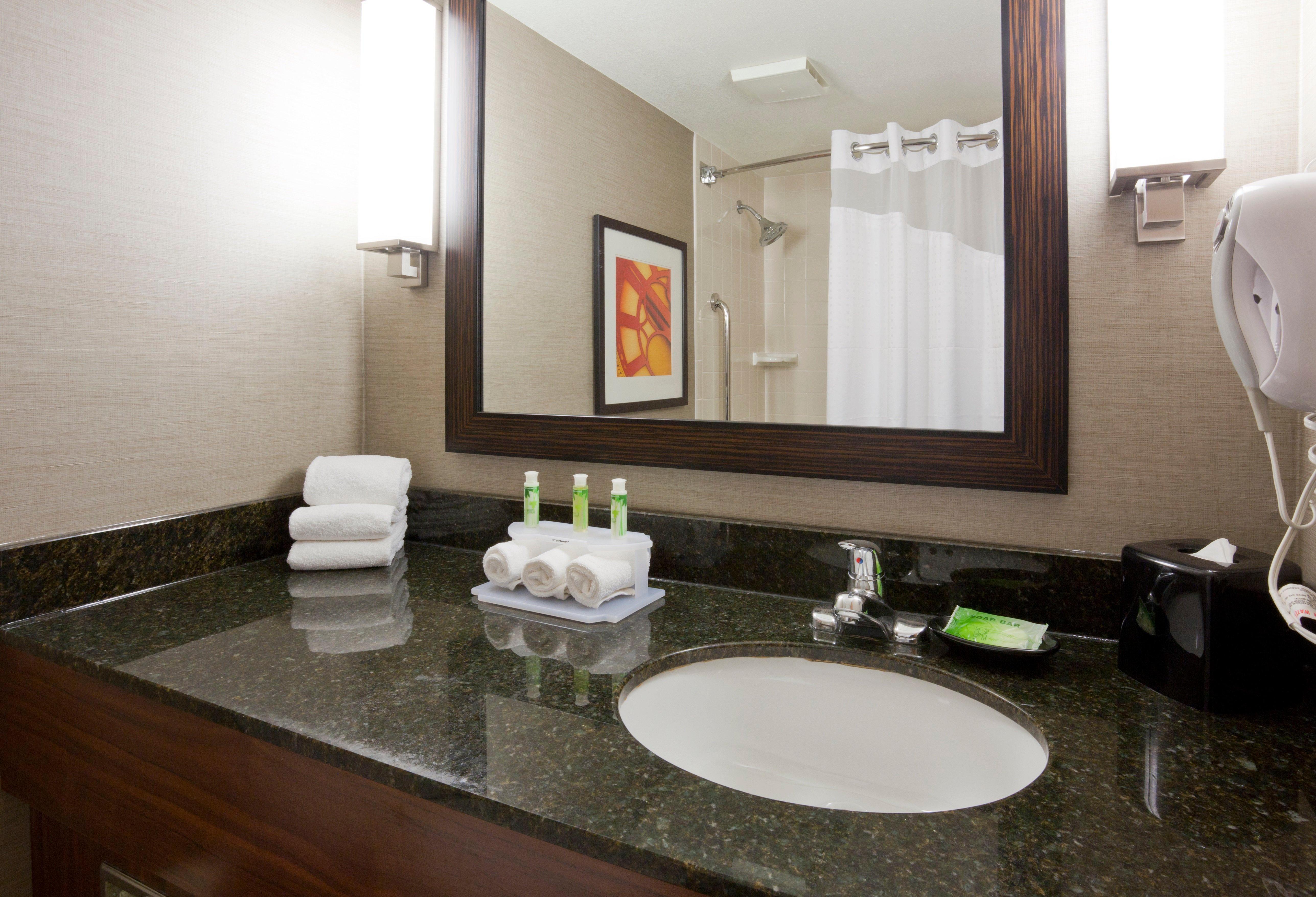 Holiday Inn Express & Suites Bloomington West By Ihg Eksteriør billede