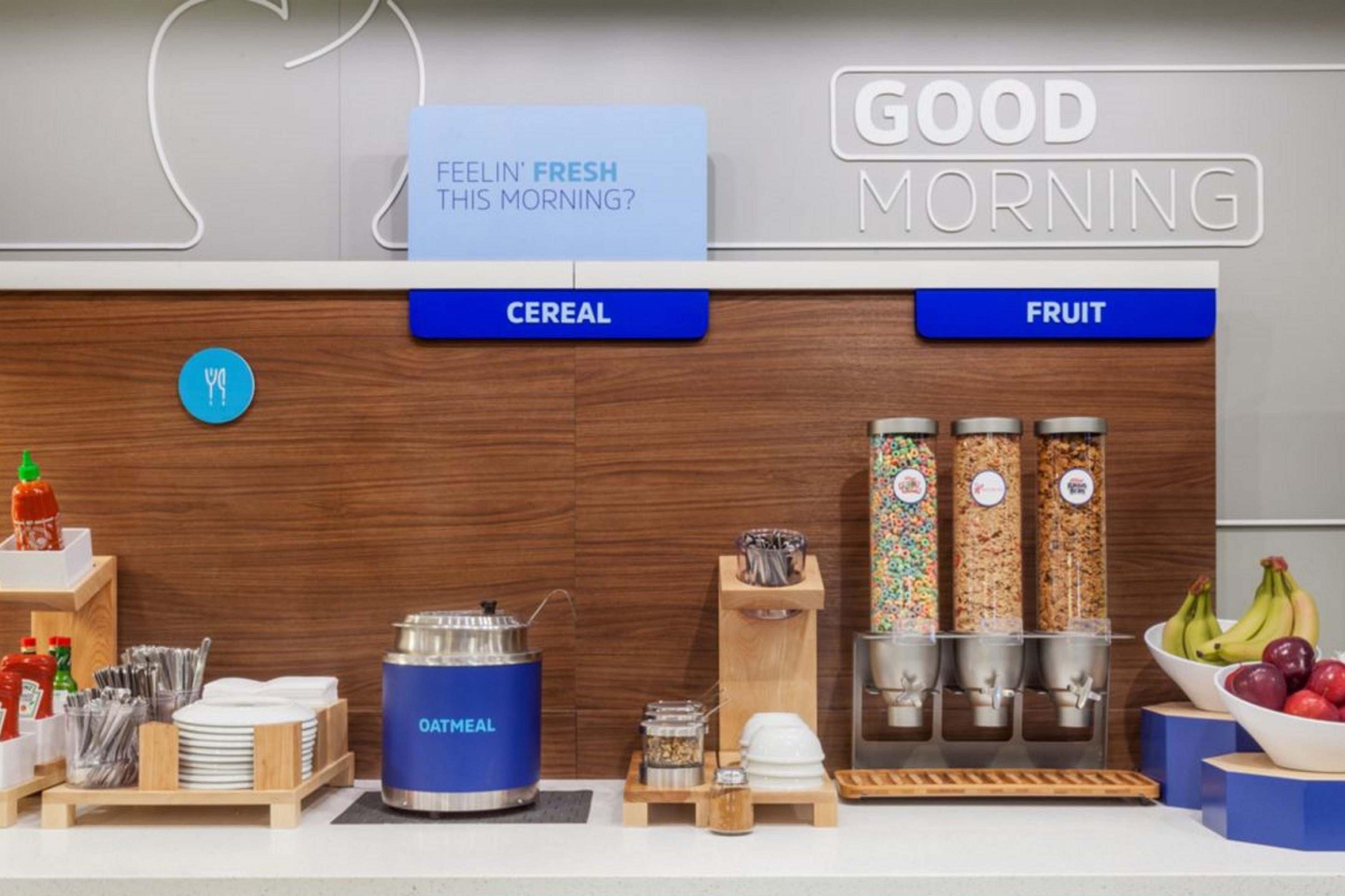 Holiday Inn Express & Suites Bloomington West By Ihg Eksteriør billede