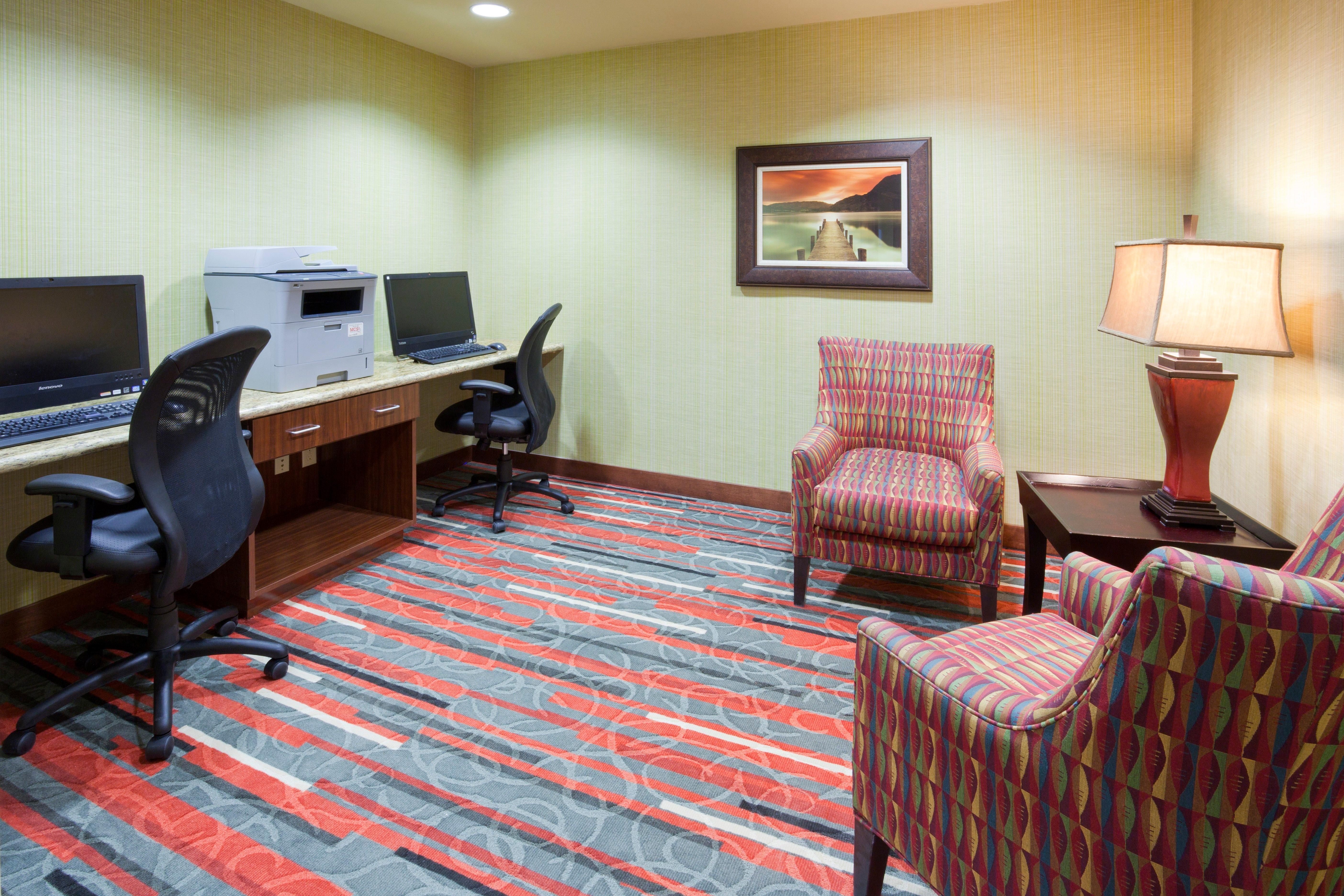 Holiday Inn Express & Suites Bloomington West By Ihg Eksteriør billede